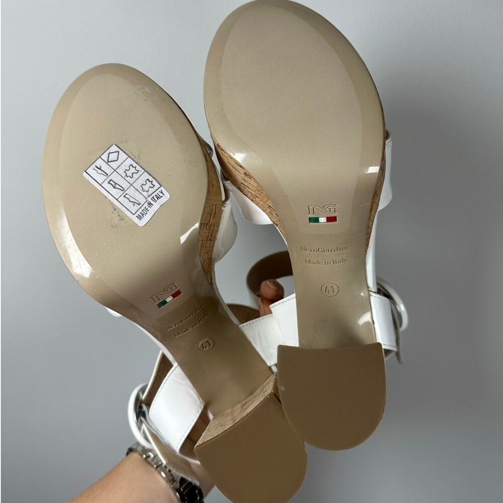 NeroGiardini White & Tan Cork Buckle Patent Leather Platform Heels Women's 11 - Picture 9 of 11